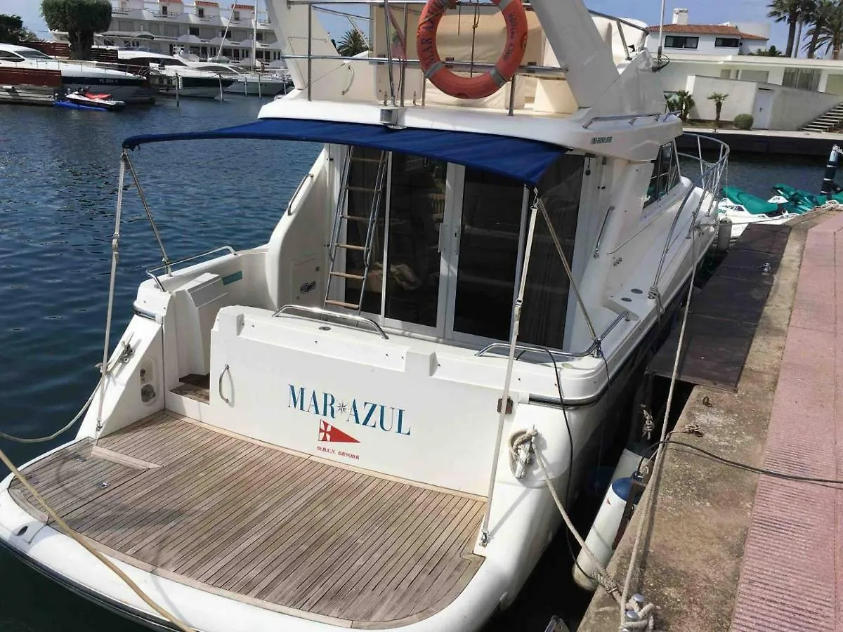 Bateau-hôtel Dormir sur un superbe bateau Empuriabrava Espagne